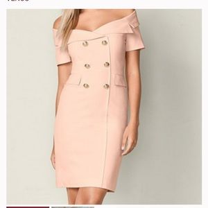 Button details off the shoulder dress size 6